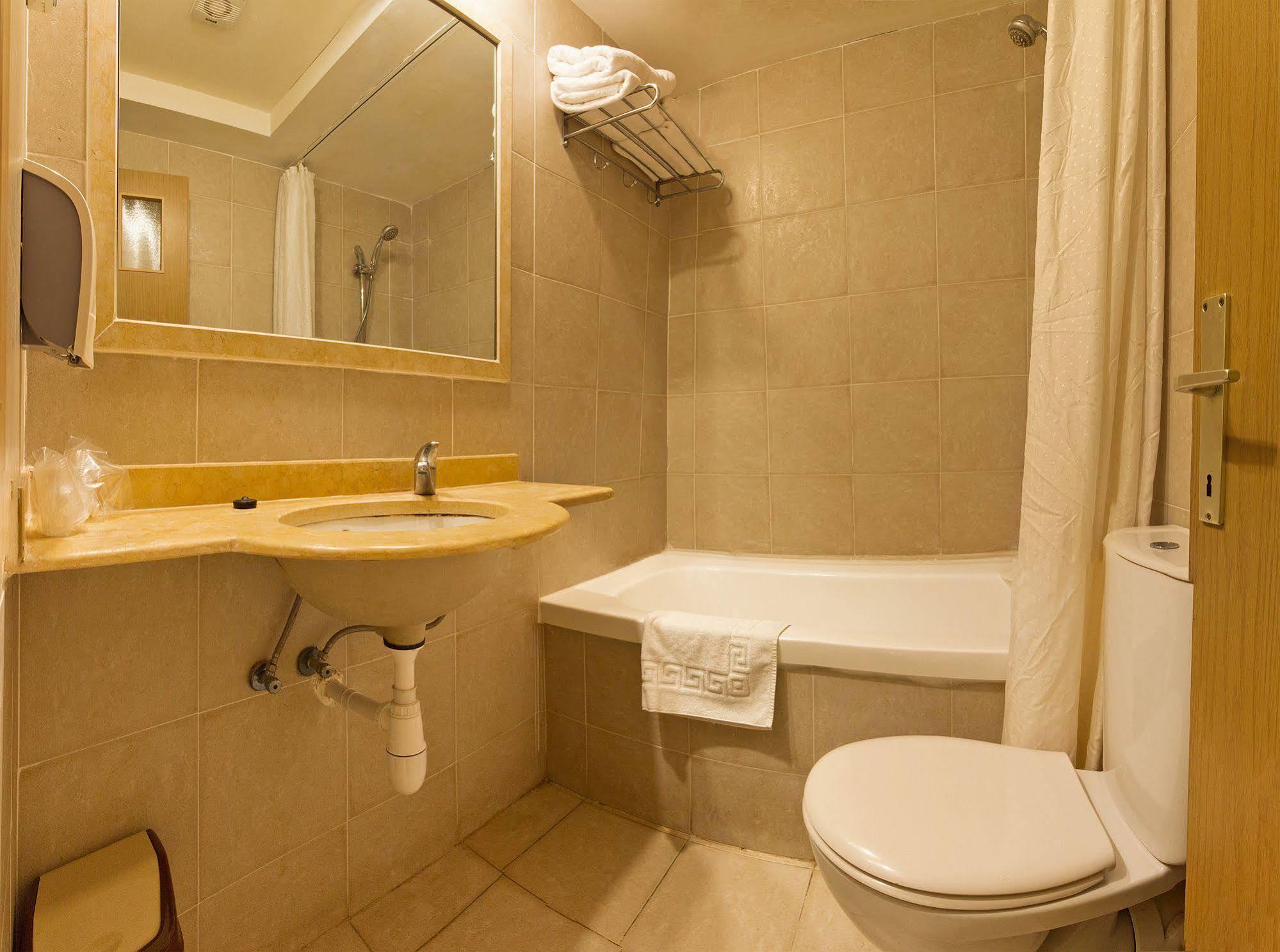 Shoresh Green Hills Family Suites Hotel Esterno foto