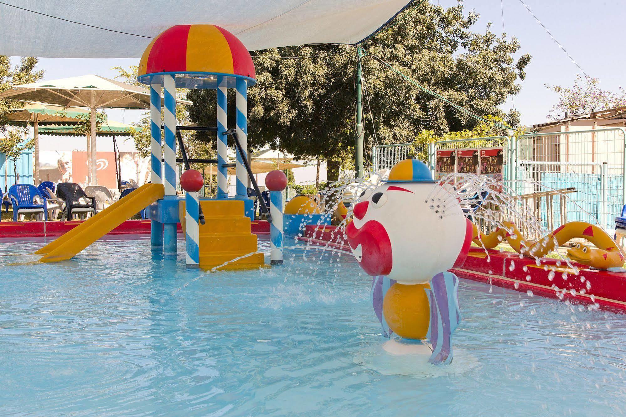Shoresh Green Hills Family Suites Hotel Esterno foto